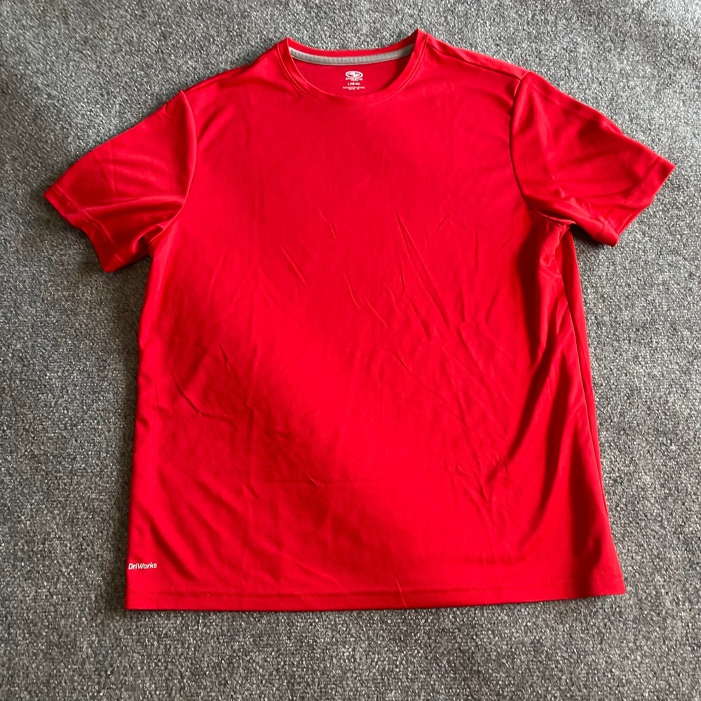 Athletic Works Mens DriWorks Performance T-Shirt Red Short Sleeve Size L 42-44